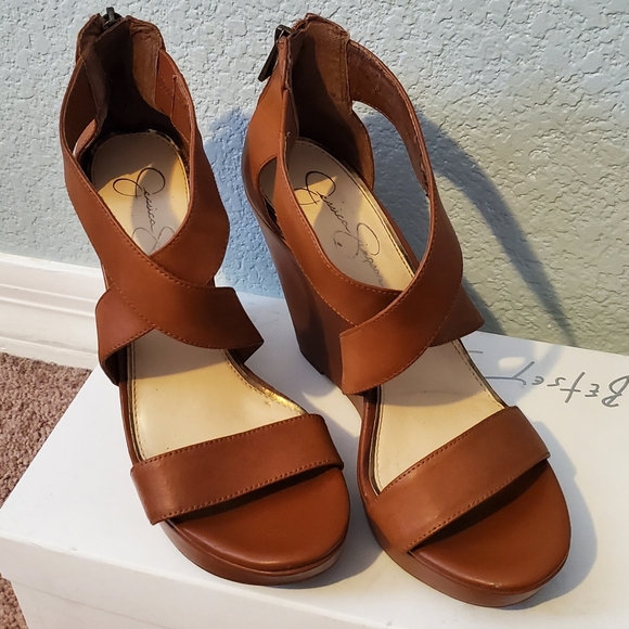 Jessica Simpson Brown/Tan Wedges, zipper in the back of heel size 9 - Picture 5 of 6